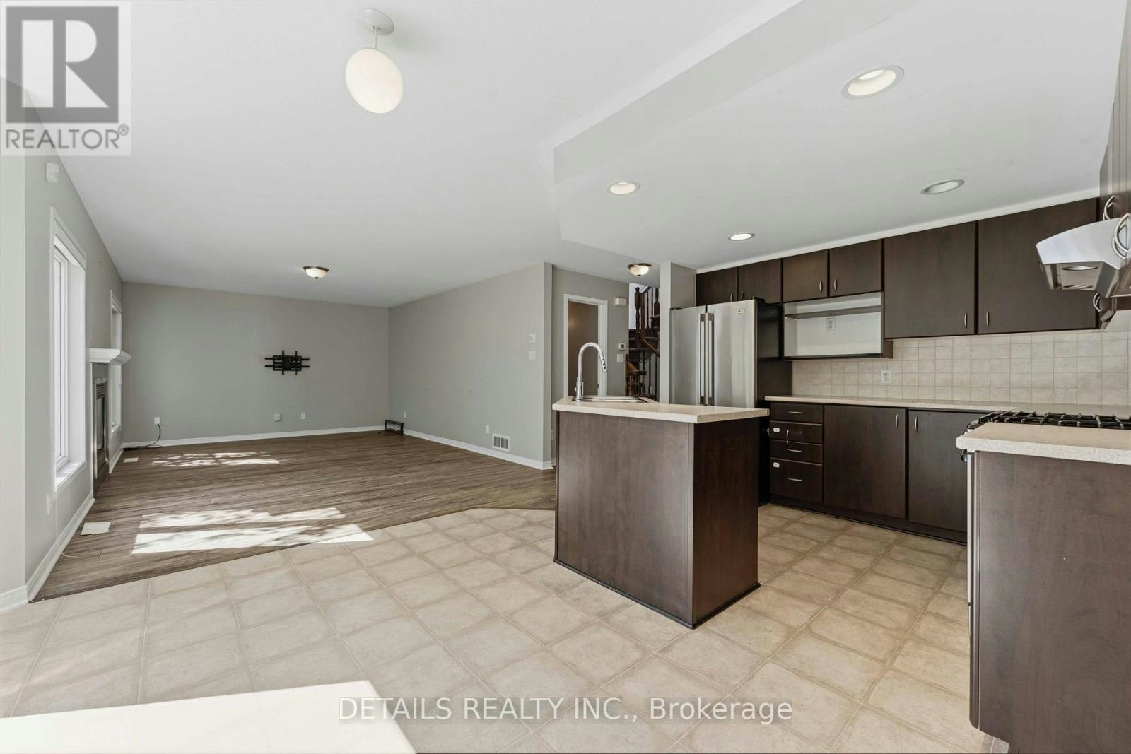 3 Gateshead Avenue, Ottawa, ON, K2K 2G3 - 10