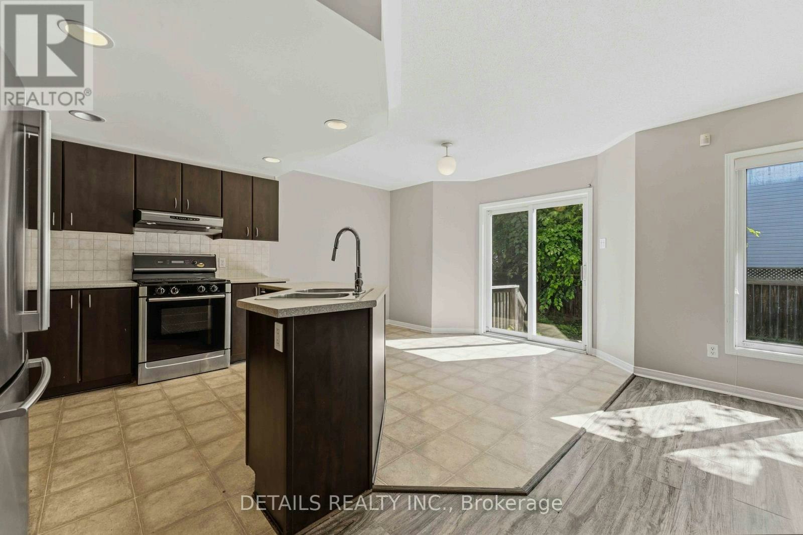 3 Gateshead Avenue, Ottawa, ON, K2K 2G3 - 6