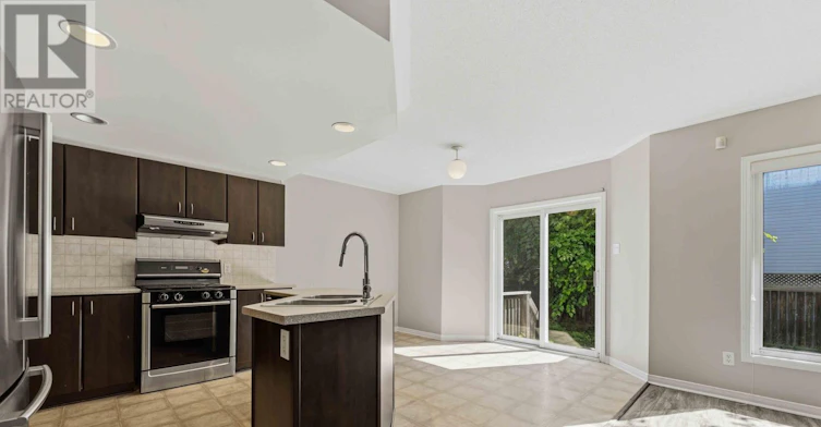 3 Gateshead Avenue, Ottawa, ON, K2K 2G3 - 6