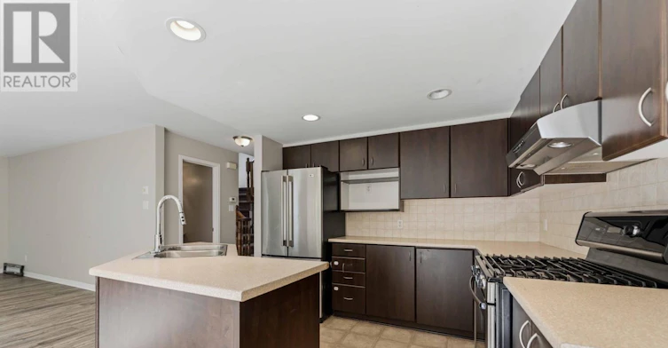 3 Gateshead Avenue, Ottawa, ON, K2K 2G3 - 11