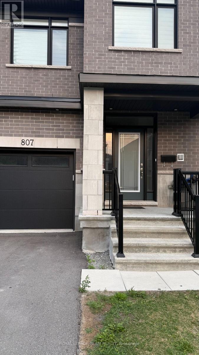 807 Mochi Circle, Ottawa, ON, K2J 6Y8 - 3