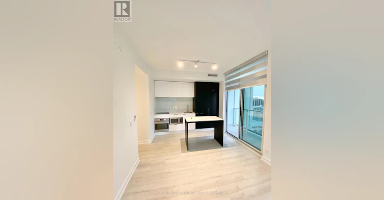 1906-33 Helendale Avenue, Toronto, ON, M4R 0A4 - 2