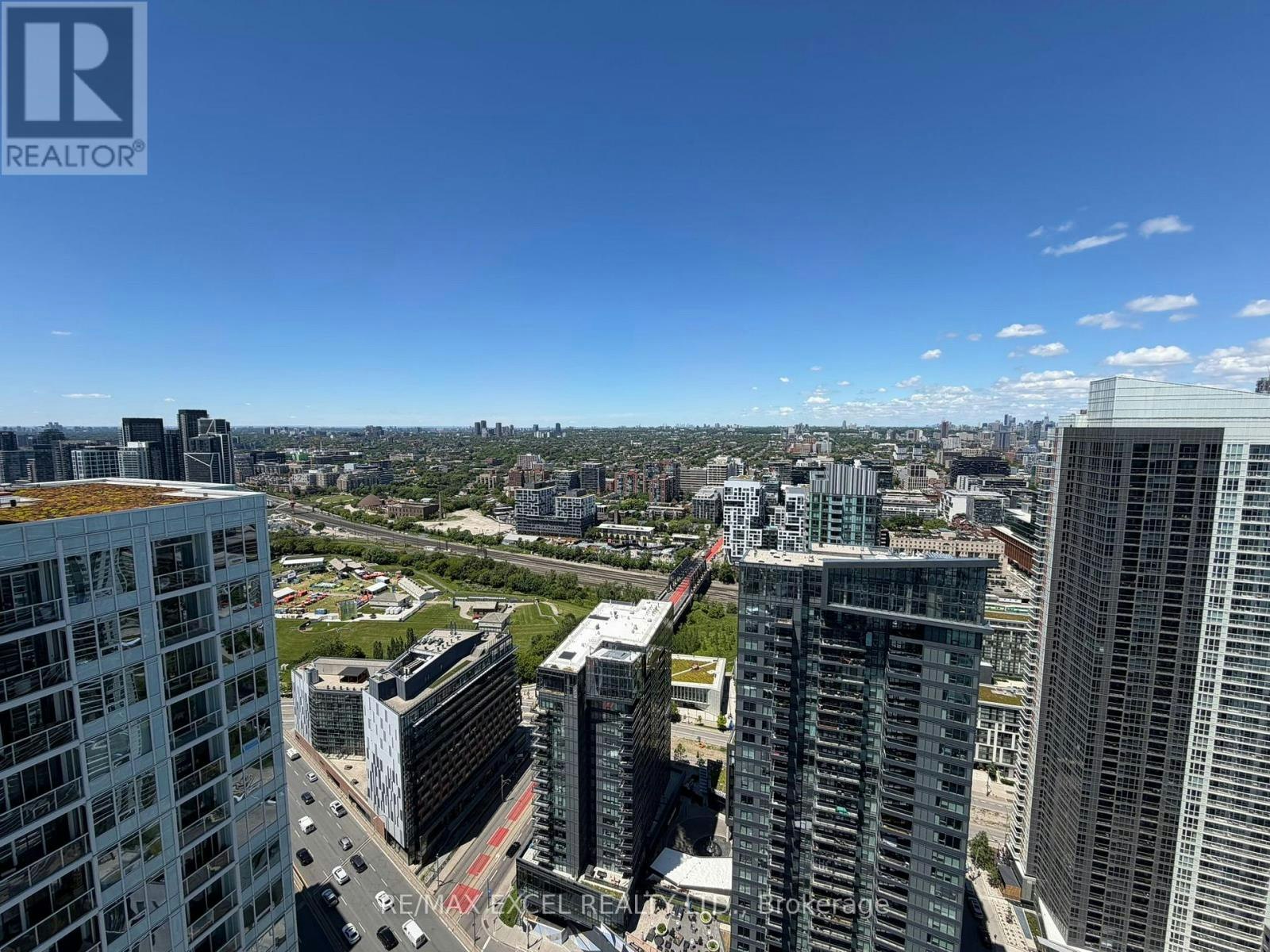 4606-17 Bathurst Street, Toronto, ON, M5V 0N1