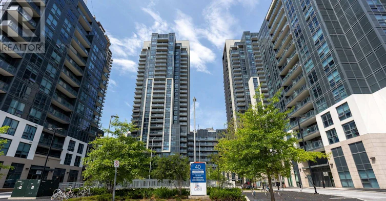 327-20 Meadowglen Place, Toronto, ON, M1G 0A9