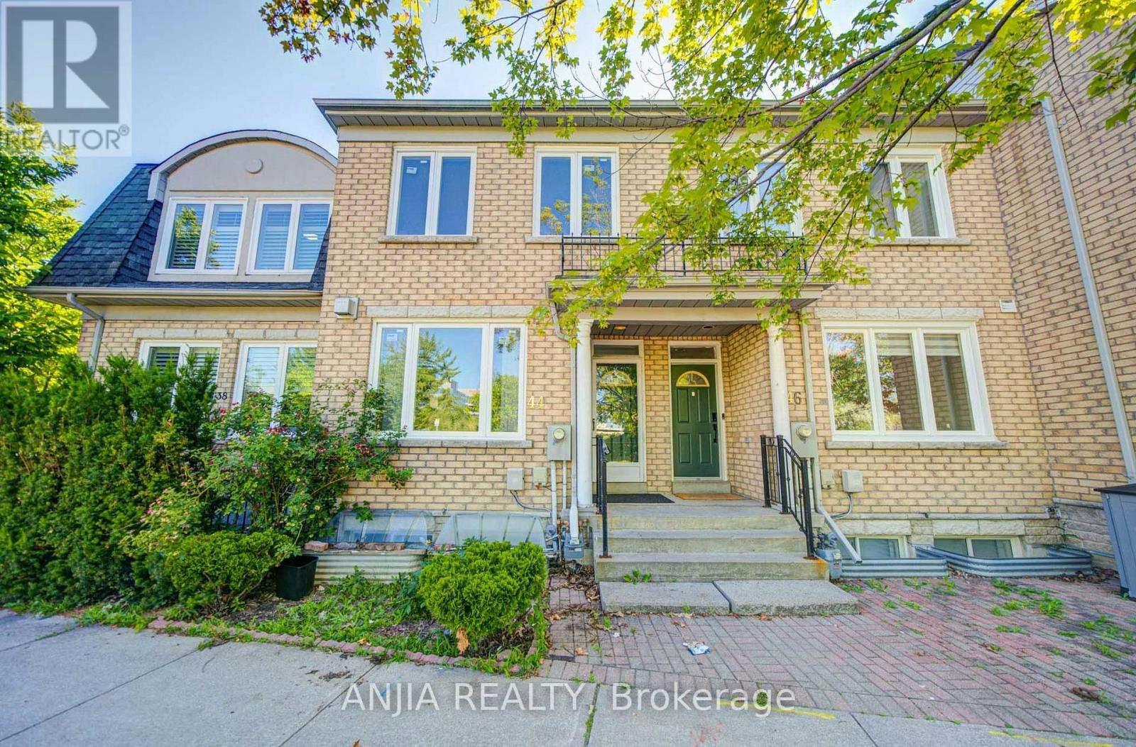 44 Pond Drive, Markham, ON, L3T 7V3
