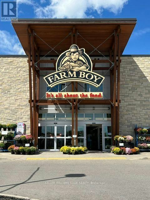 3070 Rotary Way, Burlington, ON, L7M 0H1 - 3