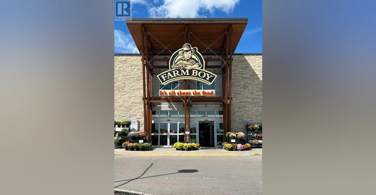 3070 Rotary Way, Burlington, ON, L7M 0H1 - 3
