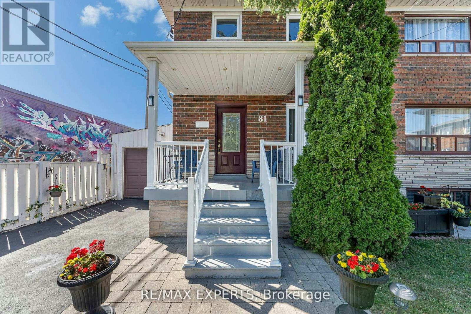 81 Hagar Avenue, Toronto, ON, M6N 3V3