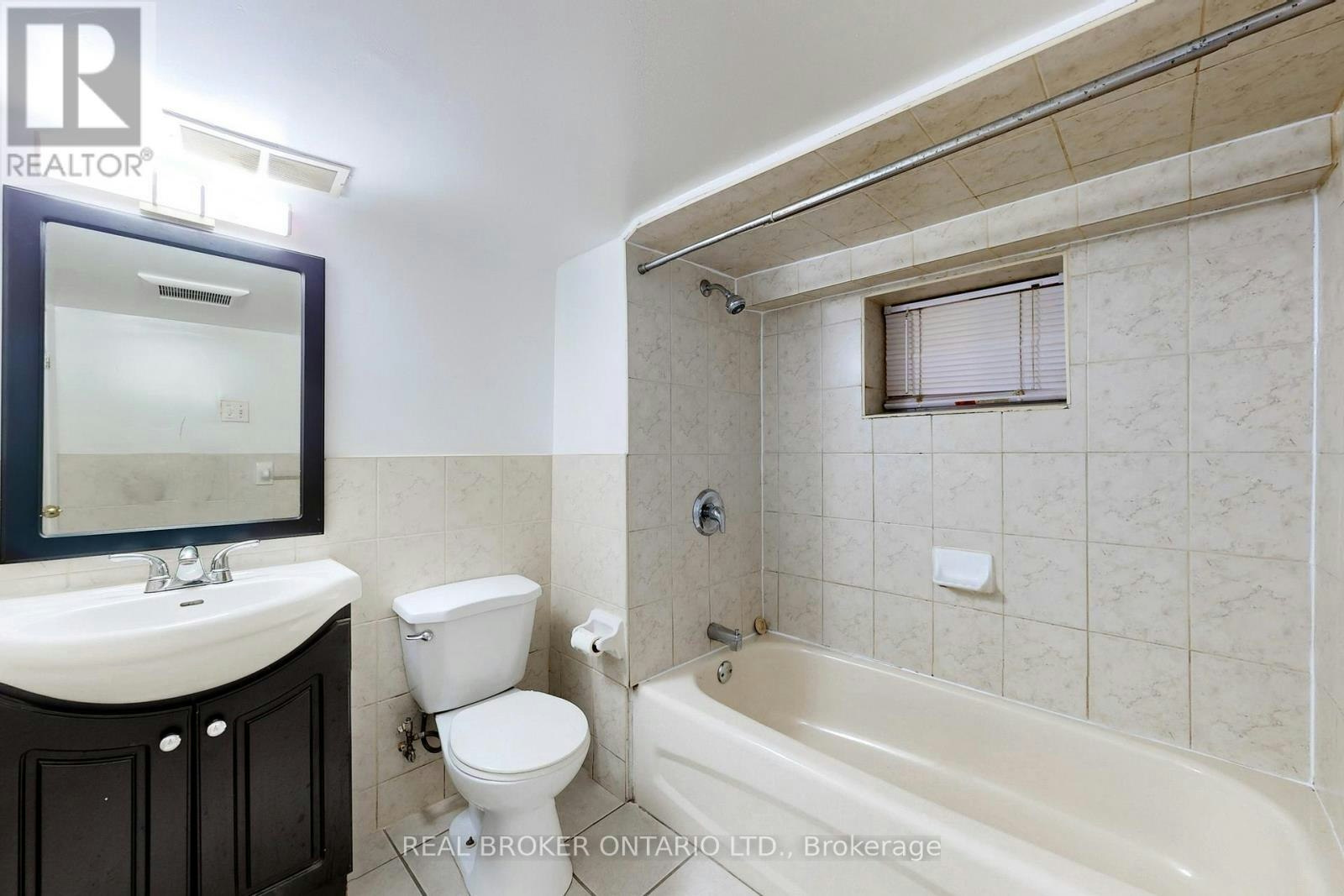 MAIN-102 Bowie Avenue, Toronto, ON, M6E 2P7 - 25