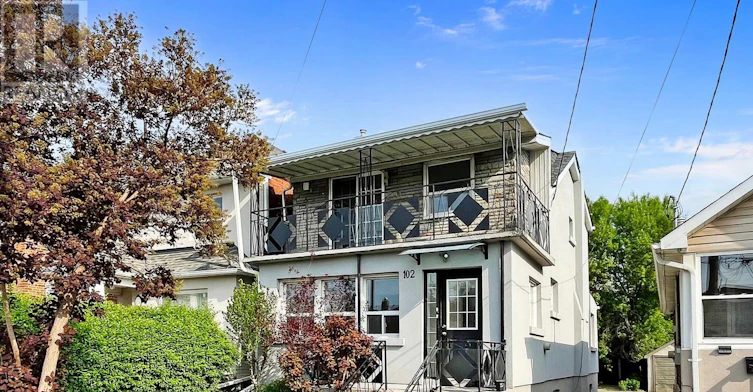 MAIN-102 Bowie Avenue, Toronto, ON, M6E 2P7