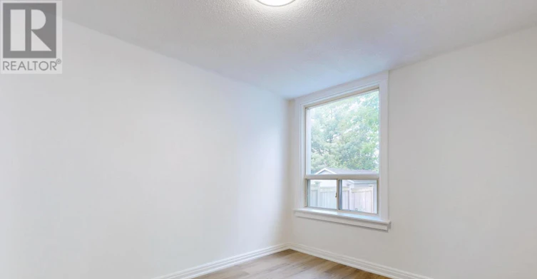 MAIN-102 Bowie Avenue, Toronto, ON, M6E 2P7 - 20