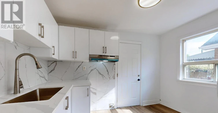 MAIN-102 Bowie Avenue, Toronto, ON, M6E 2P7 - 23