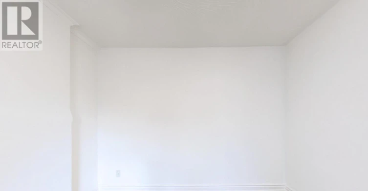 MAIN-102 Bowie Avenue, Toronto, ON, M6E 2P7 - 5
