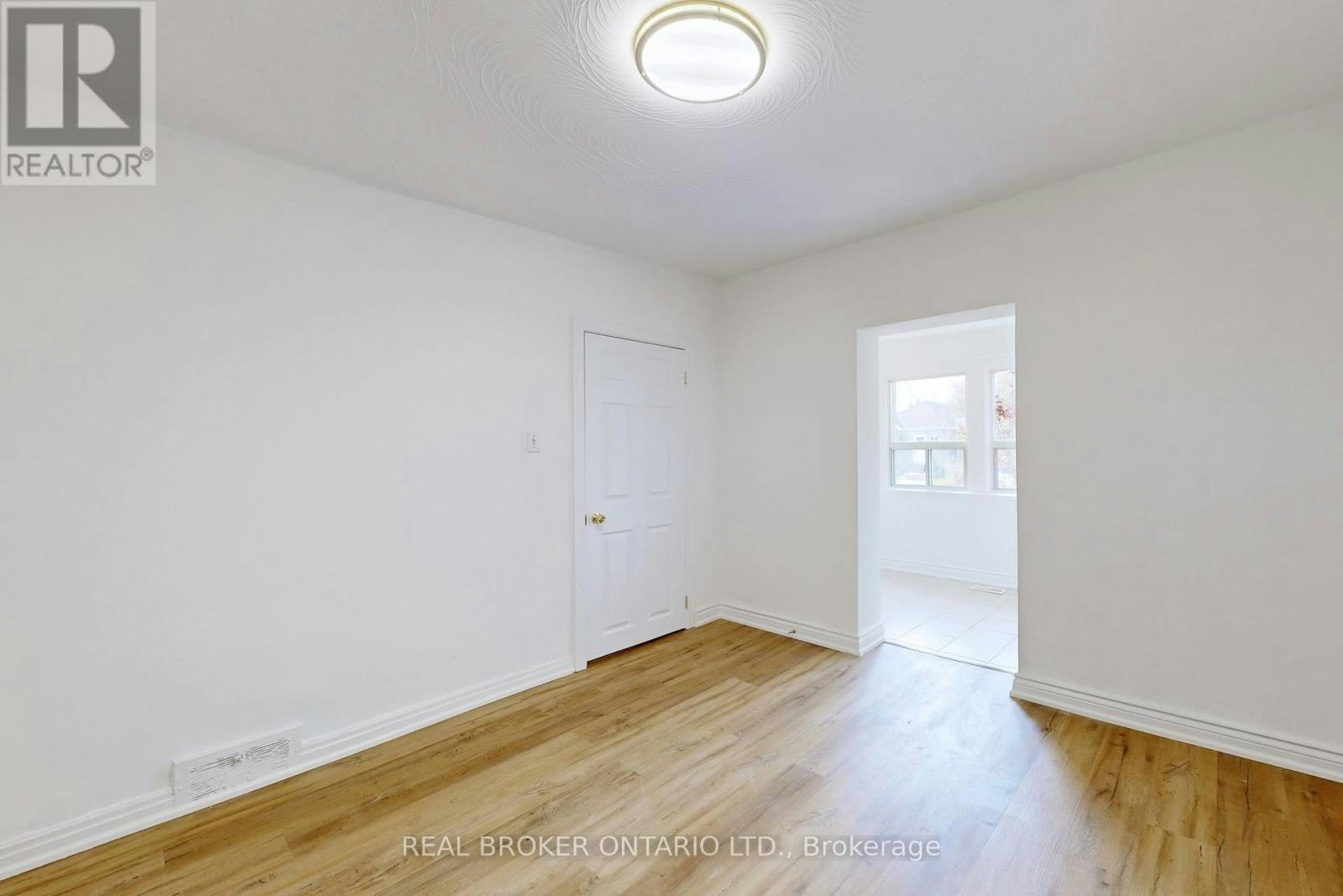 MAIN-102 Bowie Avenue, Toronto, ON, M6E 2P7 - 3