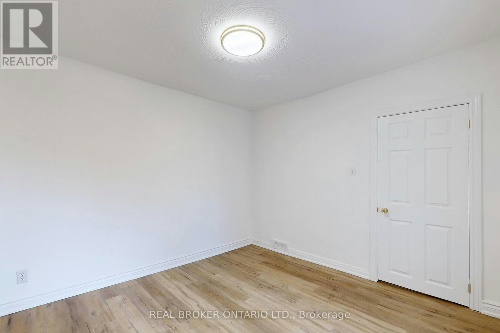 MAIN-102 Bowie Avenue, Toronto, ON, M6E 2P7 - 4