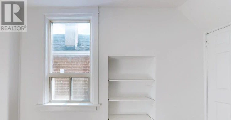 MAIN-102 Bowie Avenue, Toronto, ON, M6E 2P7 - 14