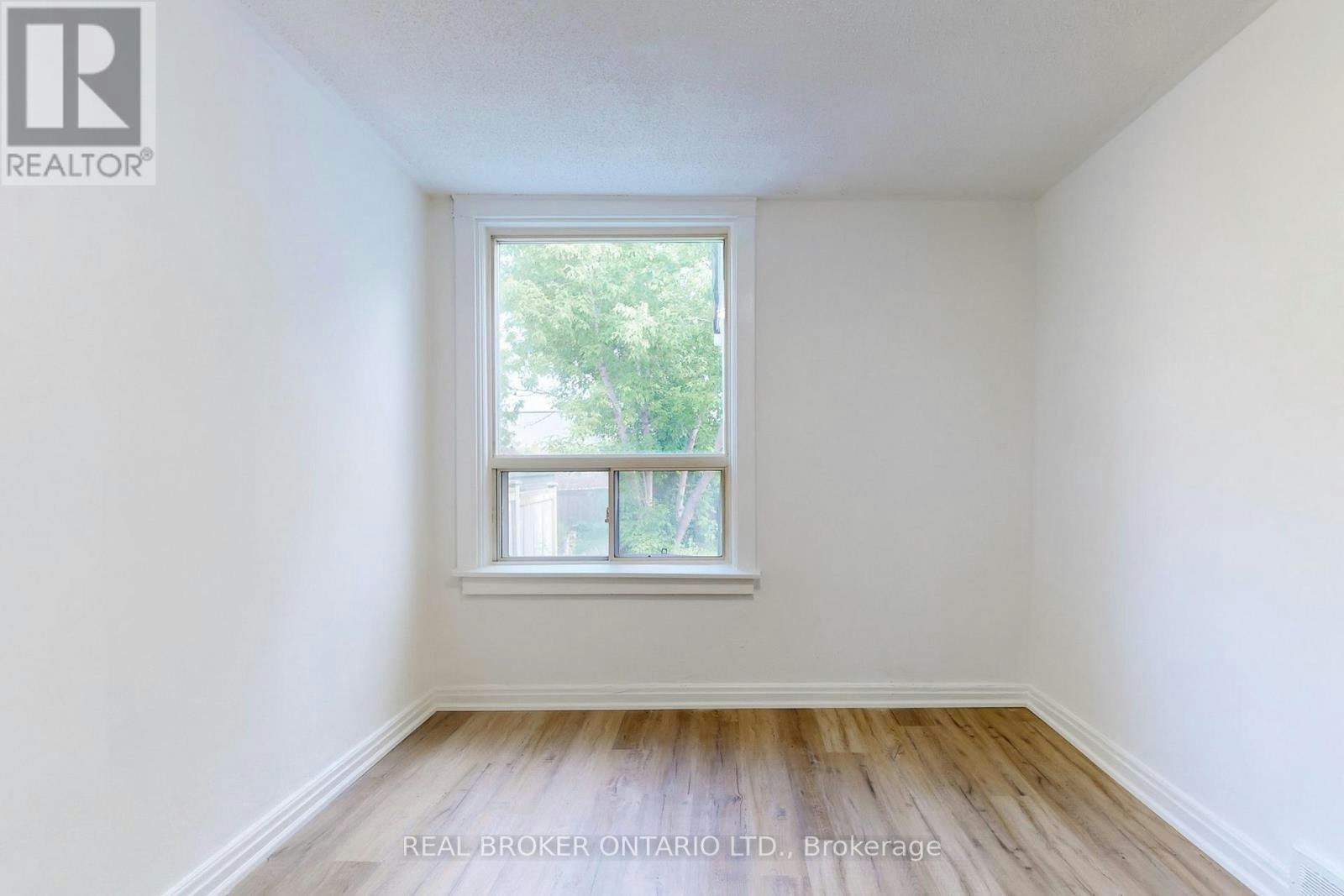 MAIN-102 Bowie Avenue, Toronto, ON, M6E 2P7 - 19