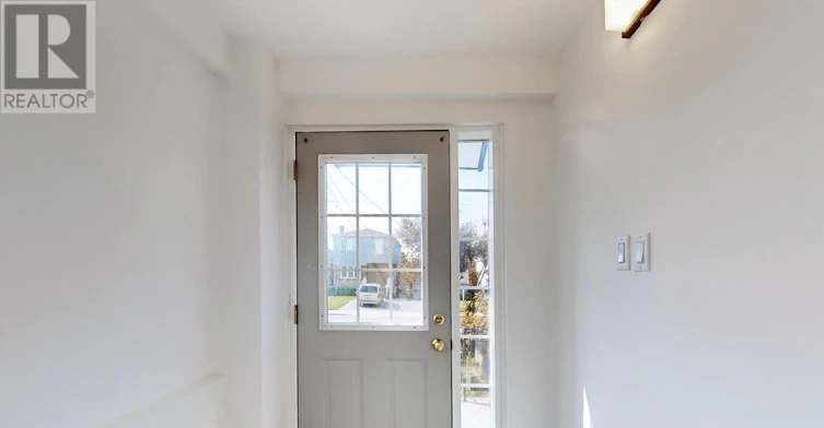 MAIN-102 Bowie Avenue, Toronto, ON, M6E 2P7 - 2