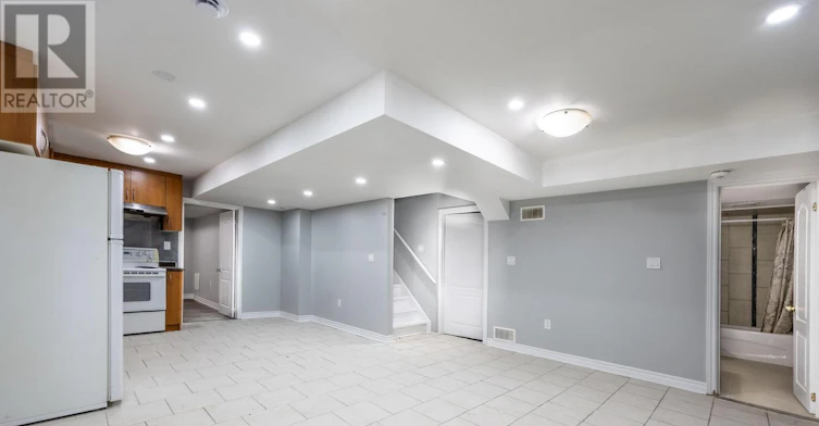 6 Gosling (Basement Street, Brampton, ON, L6Y 0T6 - 4