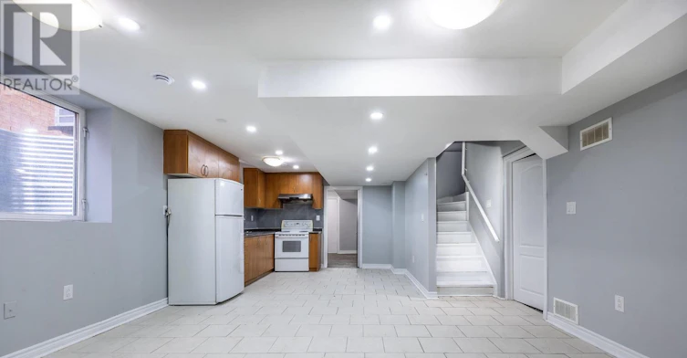 6 Gosling (Basement Street, Brampton, ON, L6Y 0T6 - 3