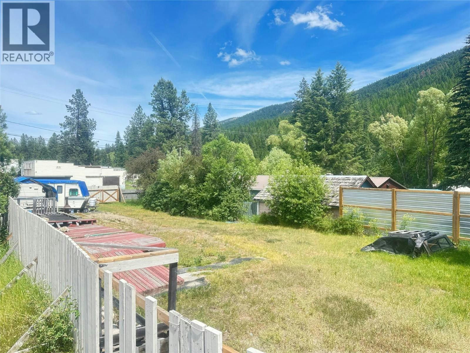 2 Wallace Mountain Road, Beaverdell, BC, V0H 1A0