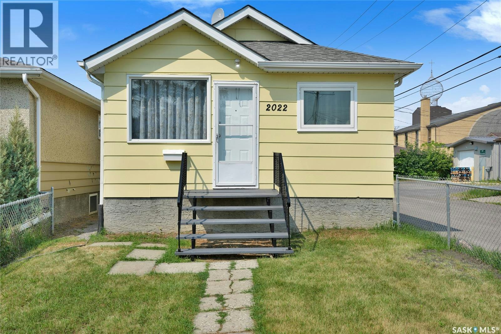 2022 Elliott Street, Regina, SK, S4N 3G9