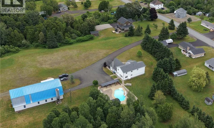 1359 Des Pionniers Avenue