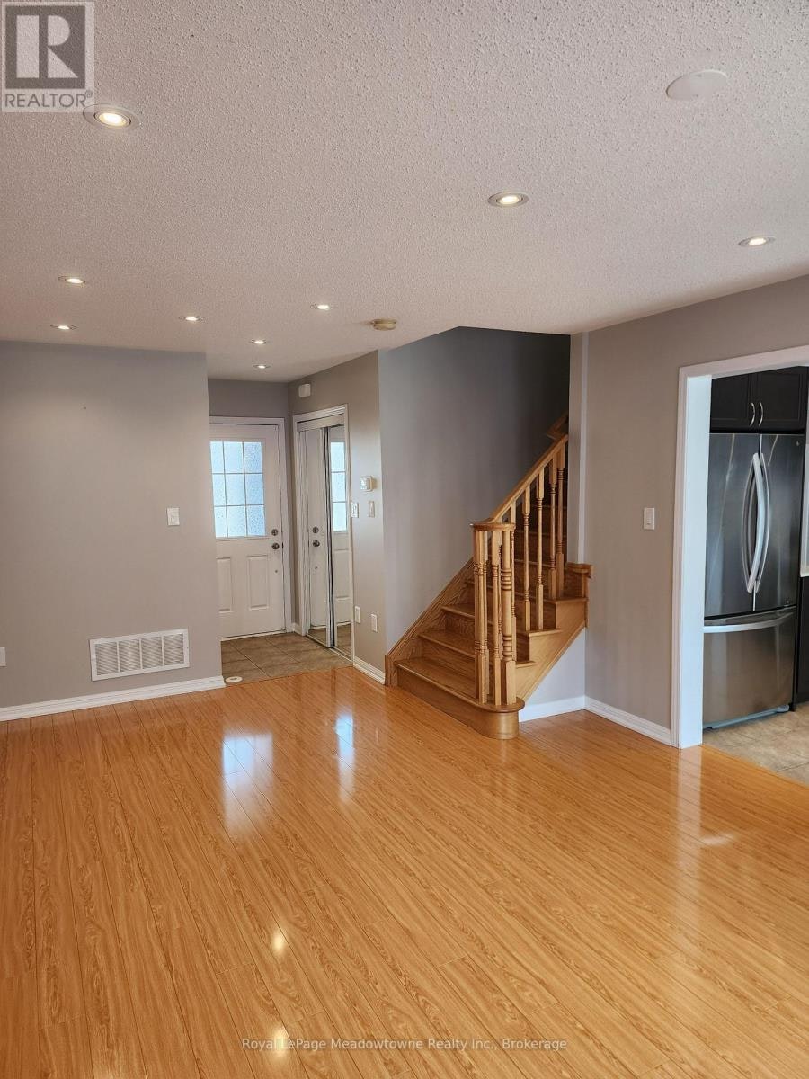 827 Scott Boulevard, Milton, ON, L9T 2C9 - 4