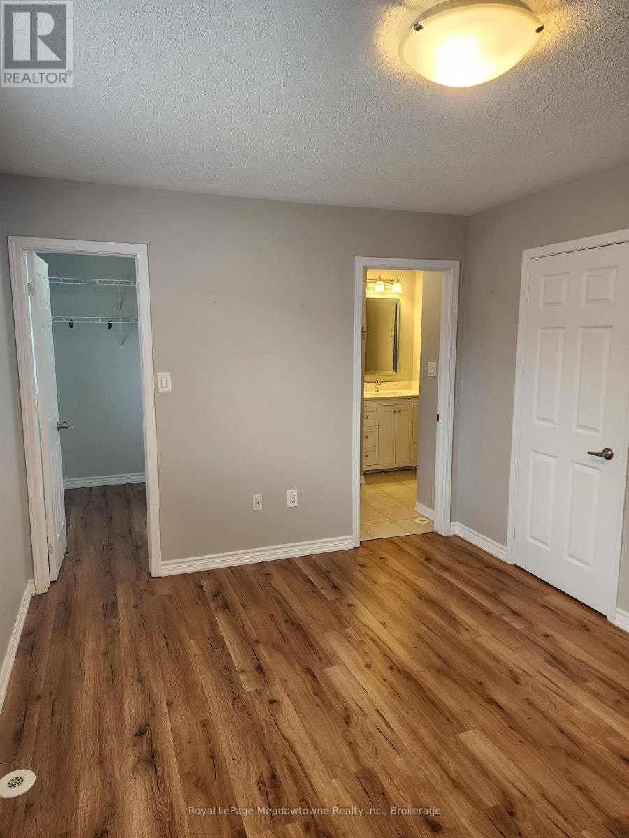 827 Scott Boulevard, Milton, ON, L9T 2C9 - 10