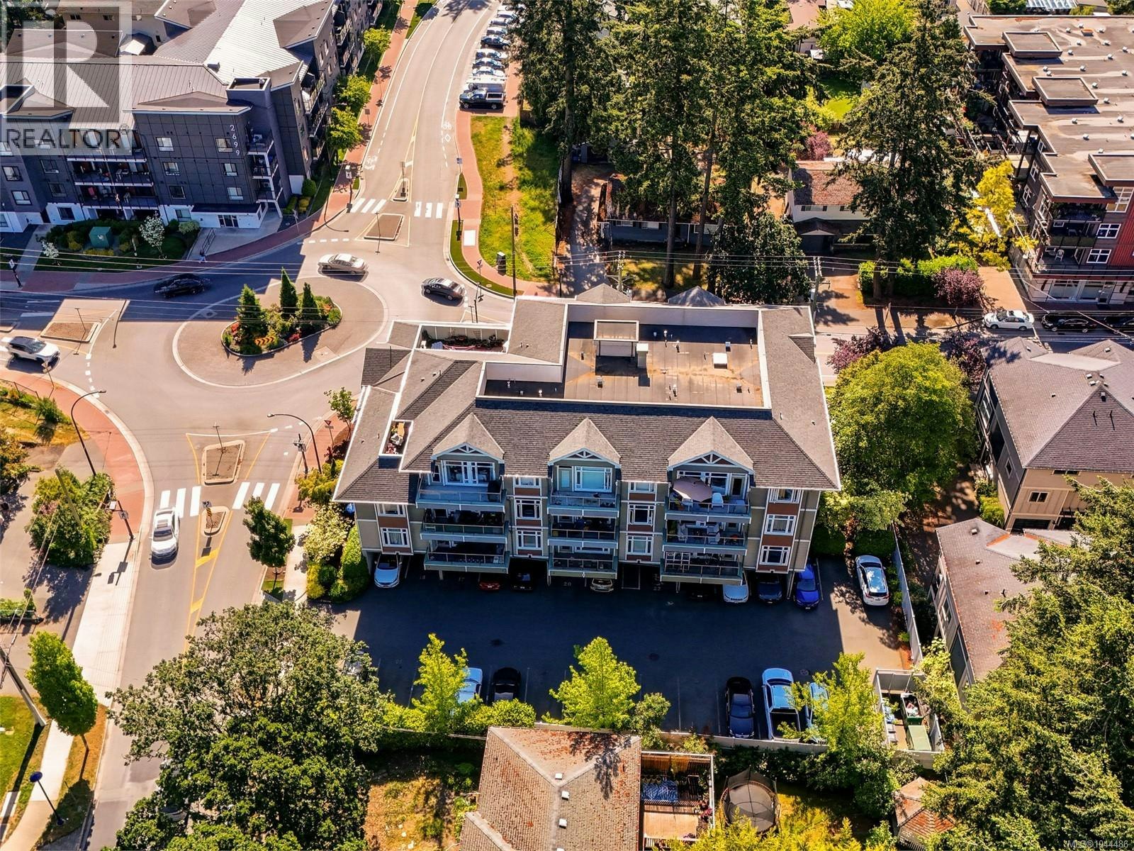 203-2706 Peatt Road, Langford, BC, V9B 3V3
