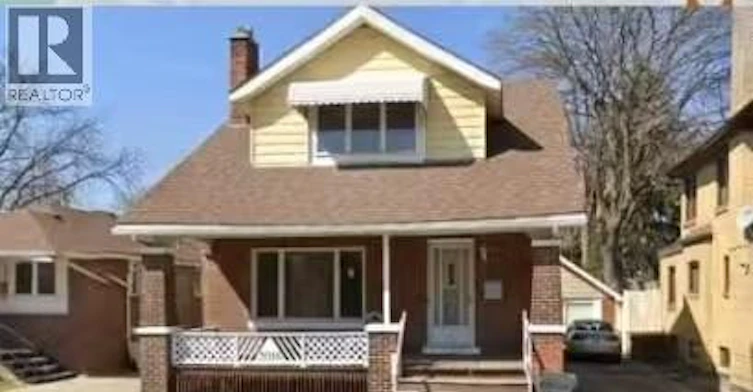 3016 Peter, Windsor, ON, N9C 1H1