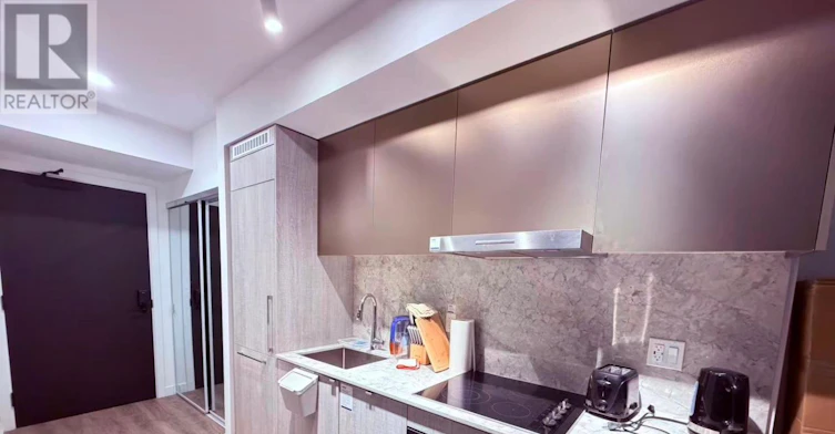 609-771 Yonge Street, Toronto, ON, M4W 0B8