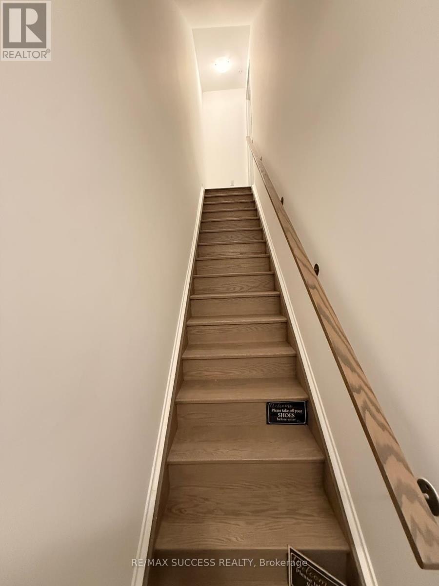 18-188 Angus Drive, Ajax, ON, L1S 0G5 - 4