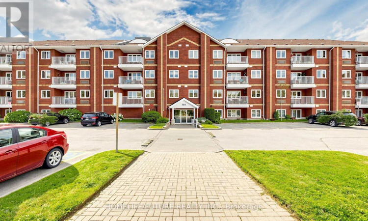 208-191 Lake Driveway W