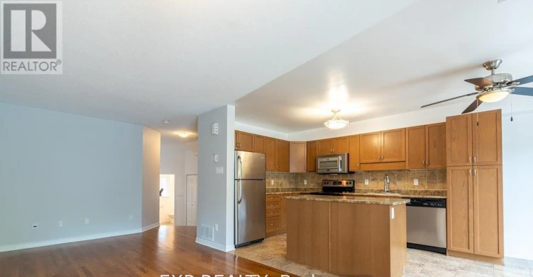 282 Macoun Circle, Ottawa, ON, K1T 0H9 - 10