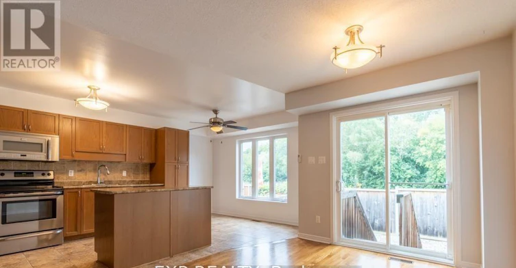 282 Macoun Circle, Ottawa, ON, K1T 0H9 - 7