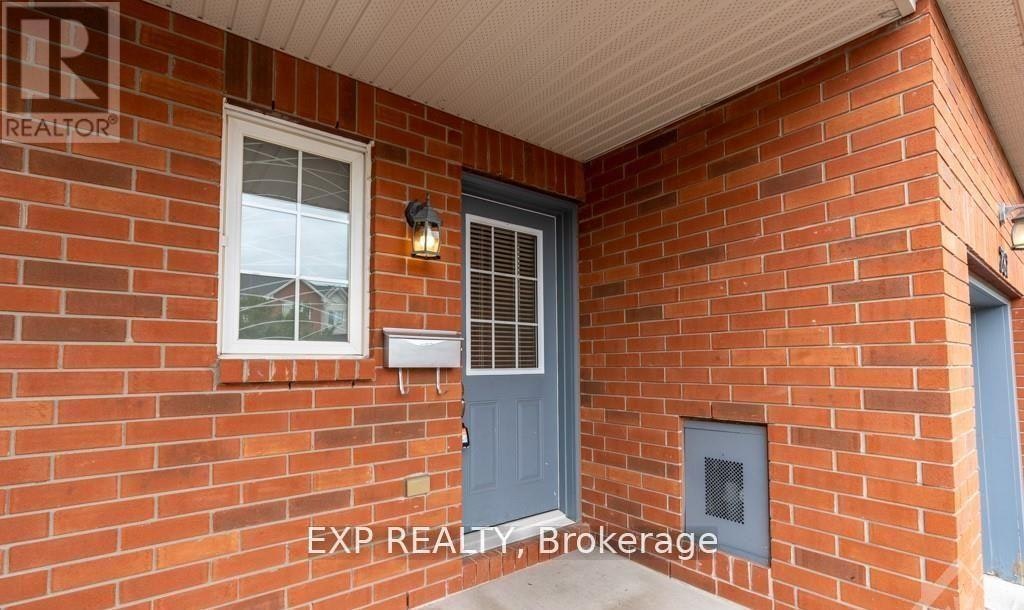 282 Macoun Circle, Ottawa, ON, K1T 0H9 - 3