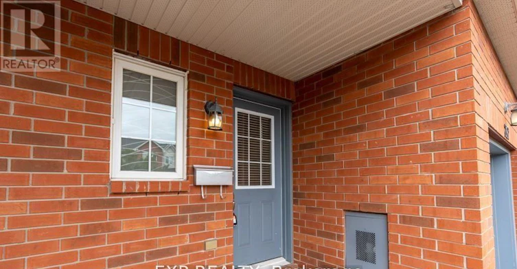 282 Macoun Circle, Ottawa, ON, K1T 0H9 - 3