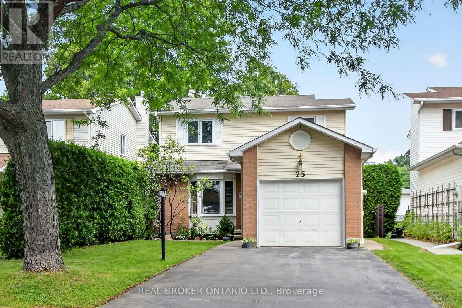 25 Moresby Drive, Ottawa, ON, K2M 2E5