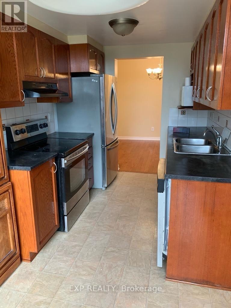 90 Brady Avenue, Ottawa, ON, K2K 0A9 - 4