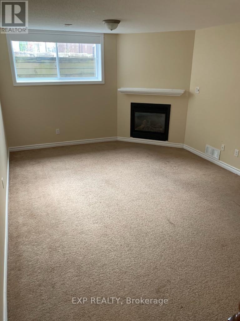 90 Brady Avenue, Ottawa, ON, K2K 0A9 - 7