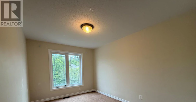 90 Brady Avenue, Ottawa, ON, K2K 0A9 - 13