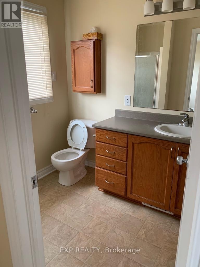 90 Brady Avenue, Ottawa, ON, K2K 0A9 - 8