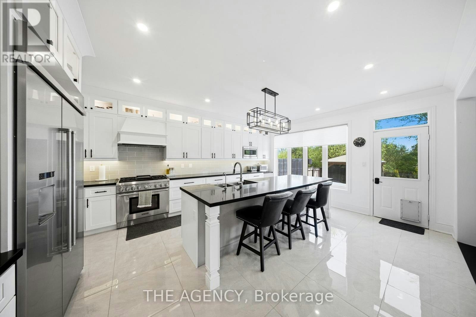 119 Turner Drive, New Tecumseth, ON, L0G 1W0 - 10