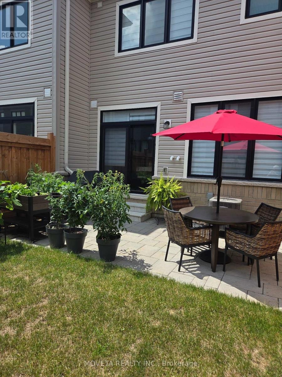 13 Milady Crescent, Barrie, ON, L9J 0X3 - 4