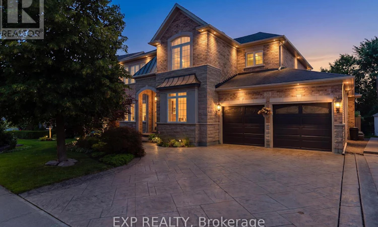 26 Packham Circle