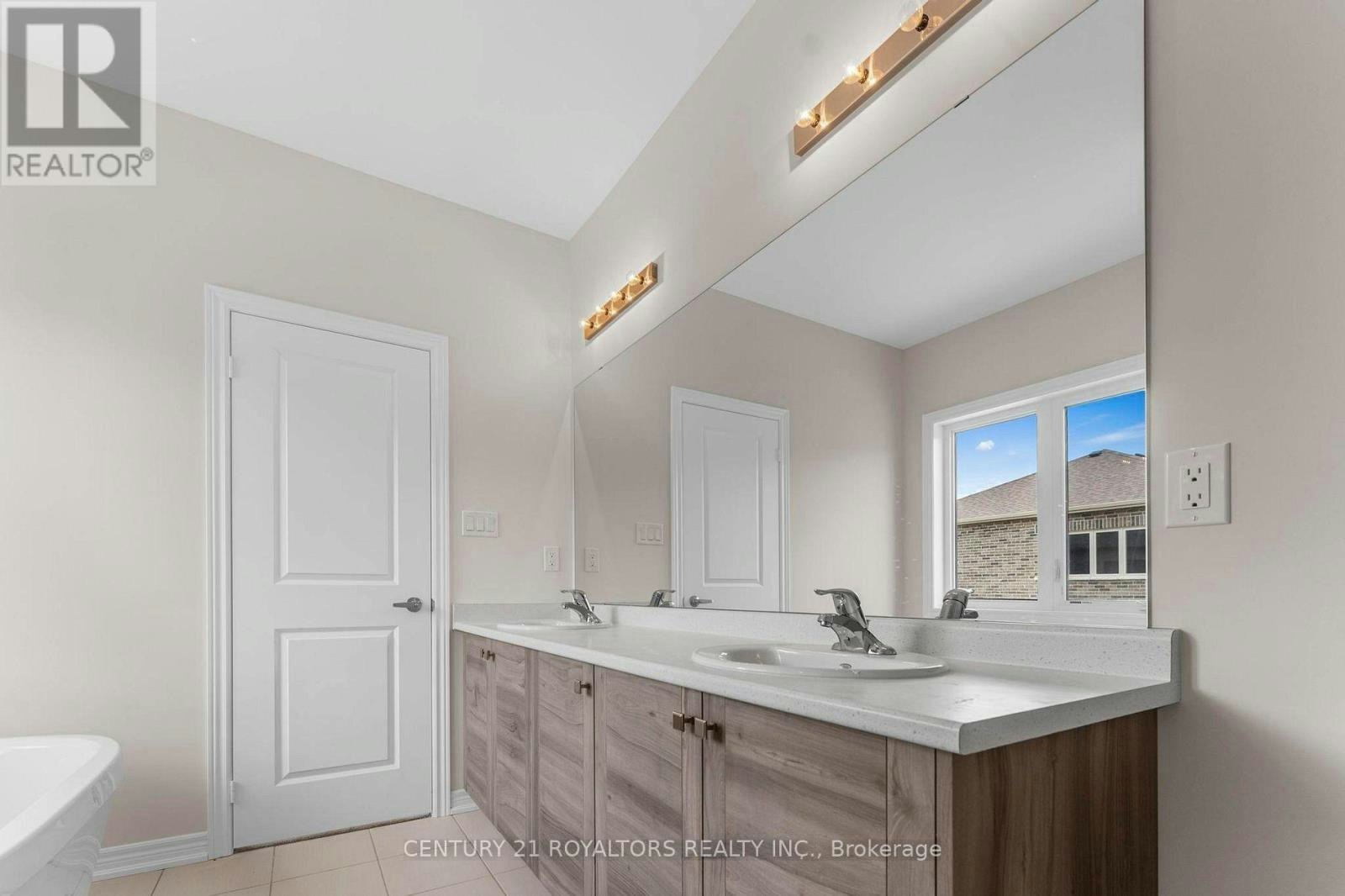 873 Logan Drive, Milton, ON, L9E 2C3 - 11