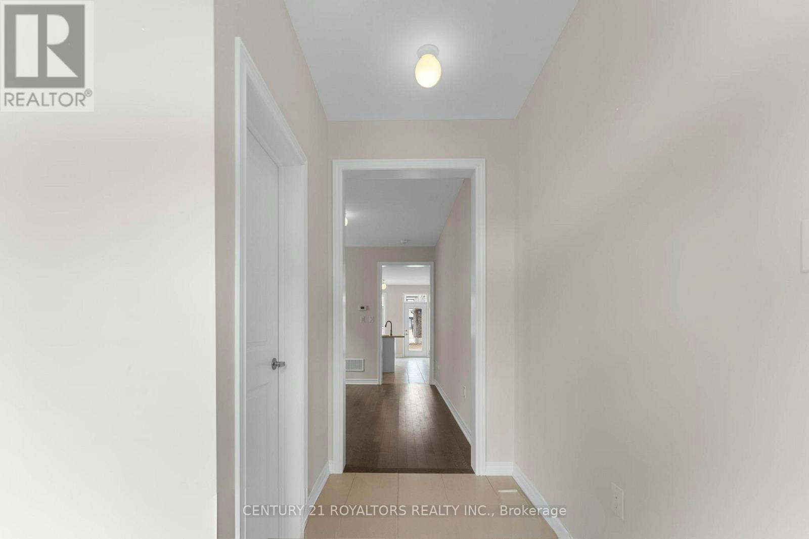 873 Logan Drive, Milton, ON, L9E 2C3 - 2