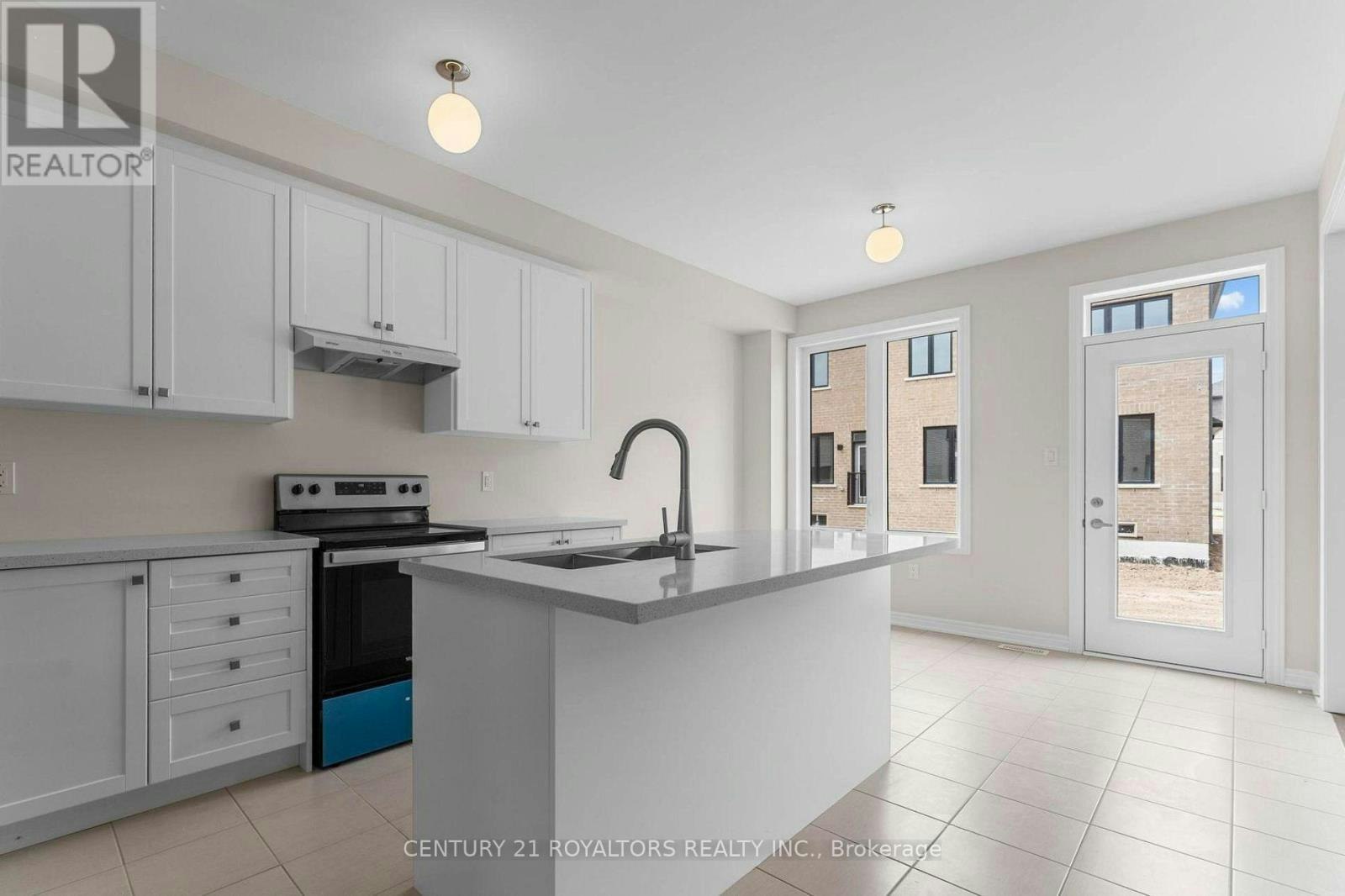 873 Logan Drive, Milton, ON, L9E 2C3 - 5