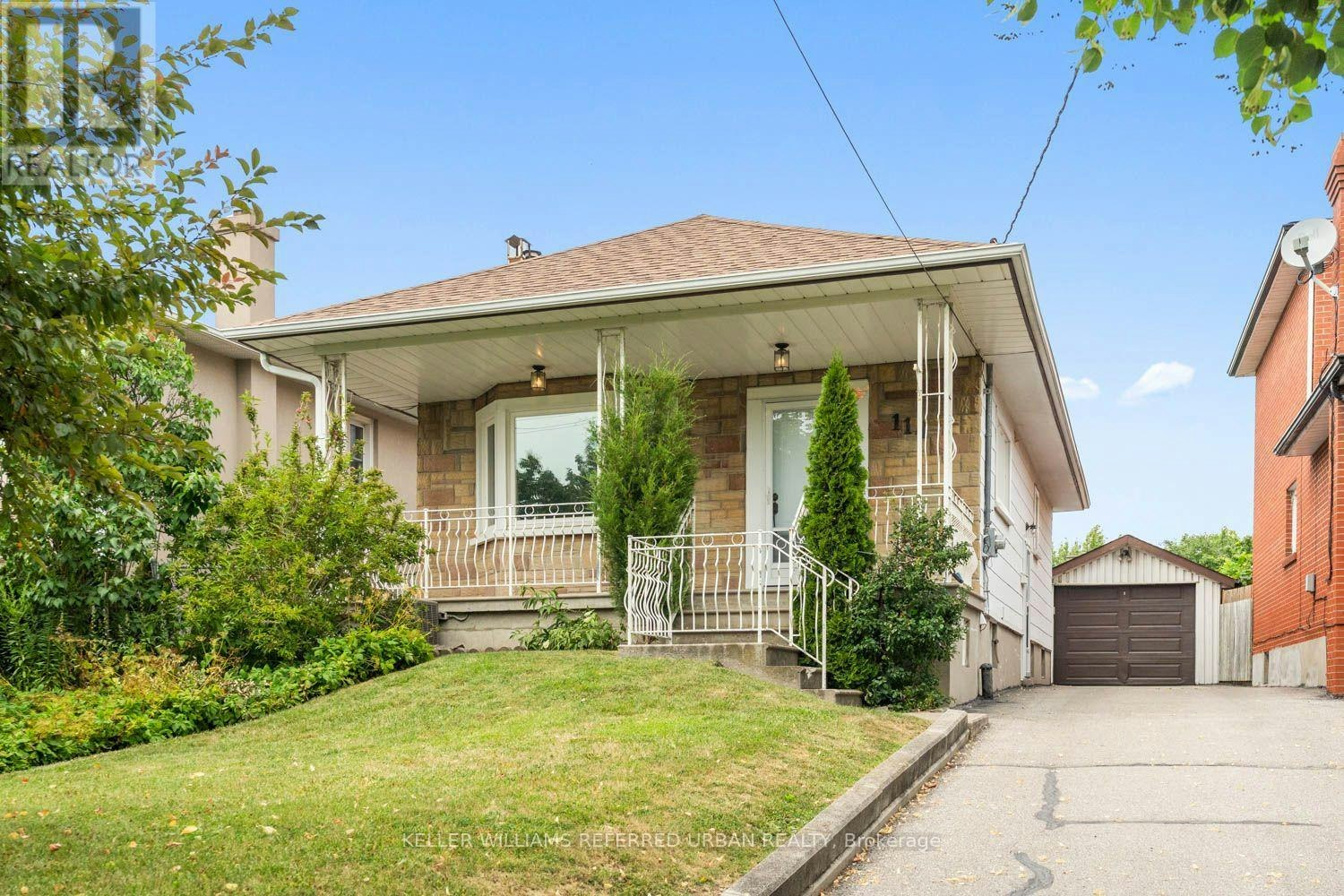 114 Gracefield Avenue, Toronto, ON, M6L 1L1